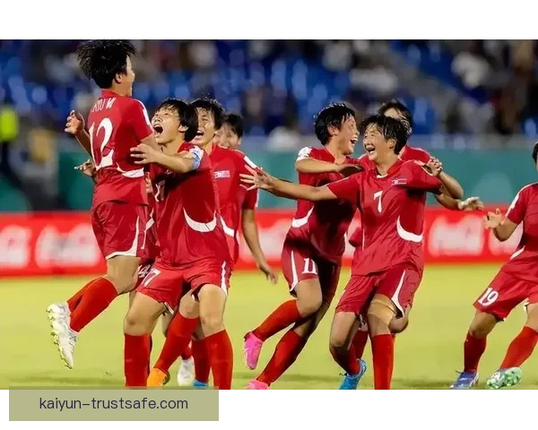 世界杯精彩时刻：新星崛起与经典对决持续引发足球热潮