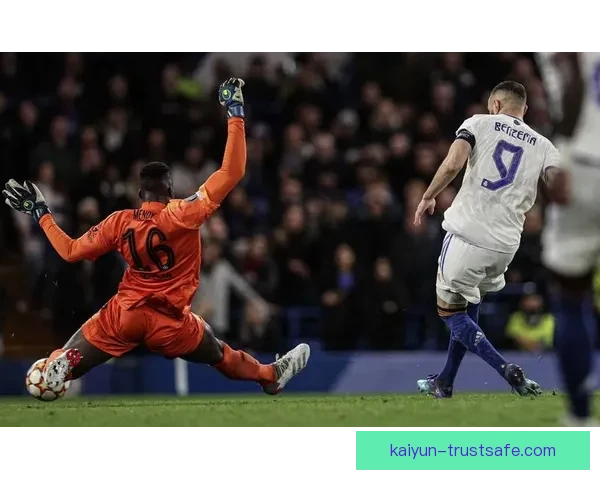 戴维斯成长历程激励年轻运动员，展现艰辛与辉煌的奋斗精神值得关注